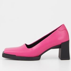 Vagabond leather square toe pump